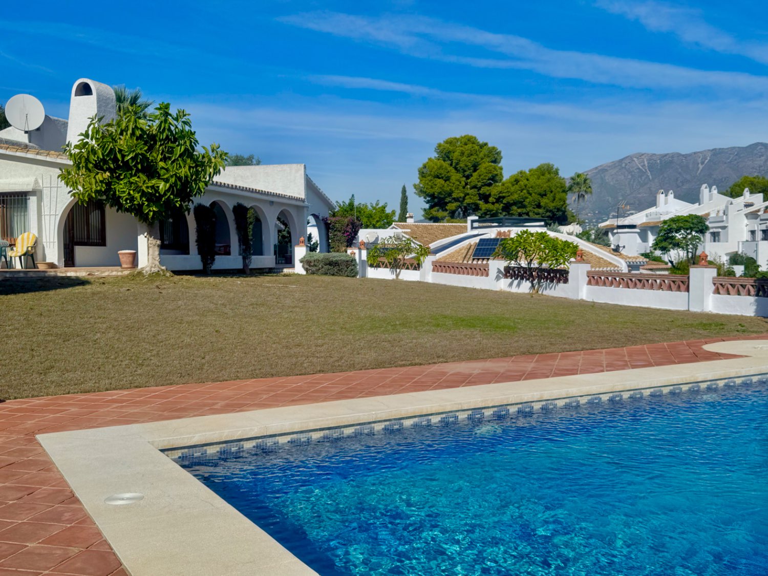 Villa till salu i Hipódromo-Cerrado del Águila (Mijas)