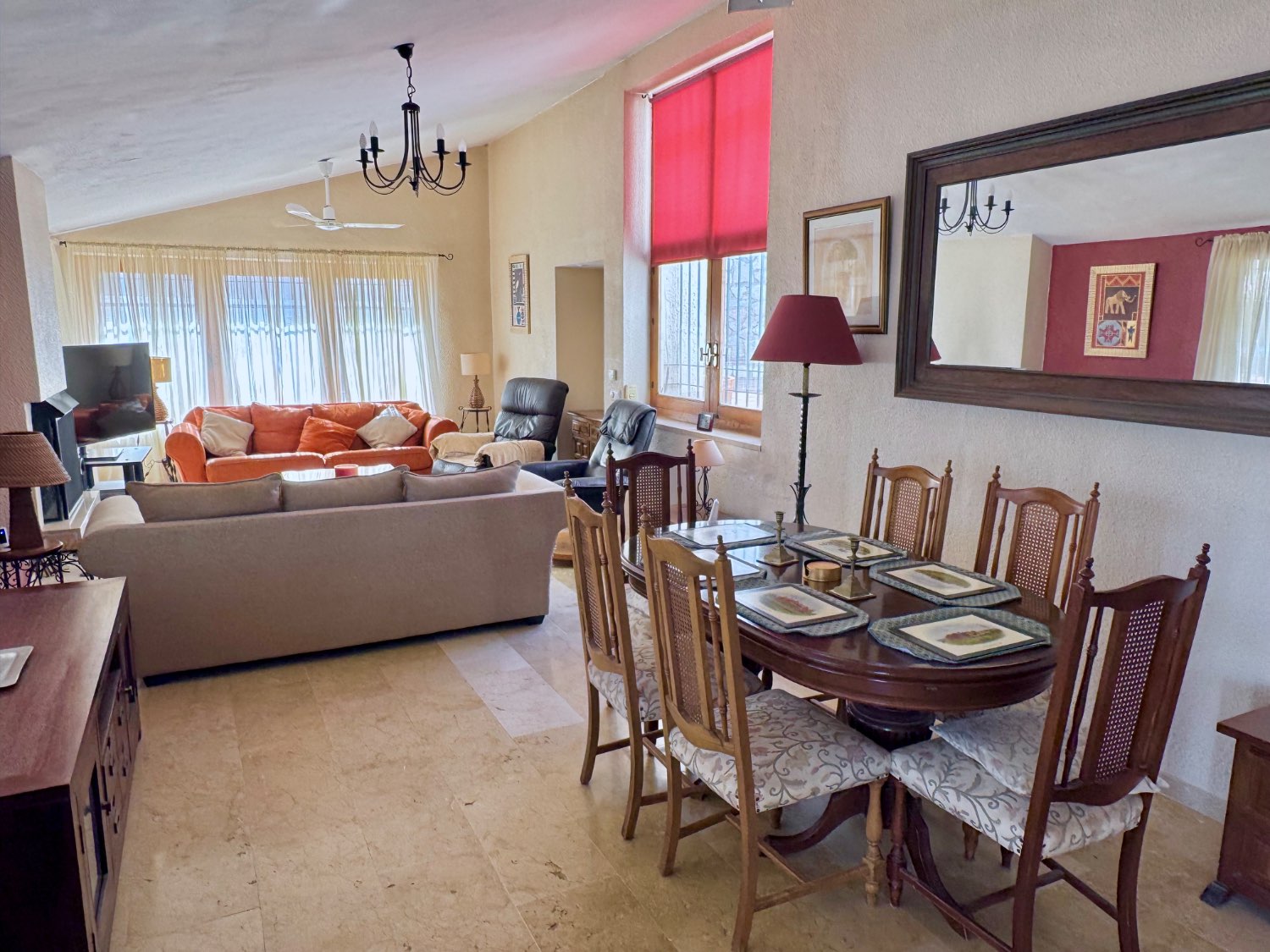 Villa till salu i Hipódromo-Cerrado del Águila (Mijas)